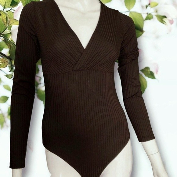 H&M Soft Comfortable Ribbed V-neck Long Sleeve Brown Bodysuit, Small - Picture 1 of 10